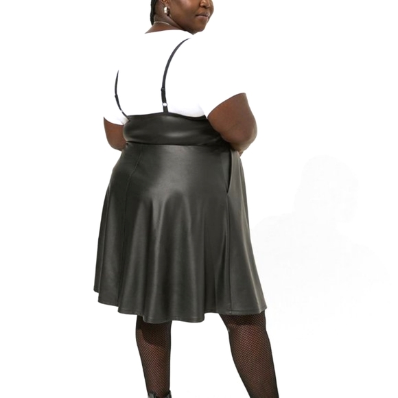 ❤️NWT VINTAGE TORRID DRESS - FAUX VEGAN LEATHER PLEATHER  CAMI POCKETS PLUS SIZE - Picture 3 of 14